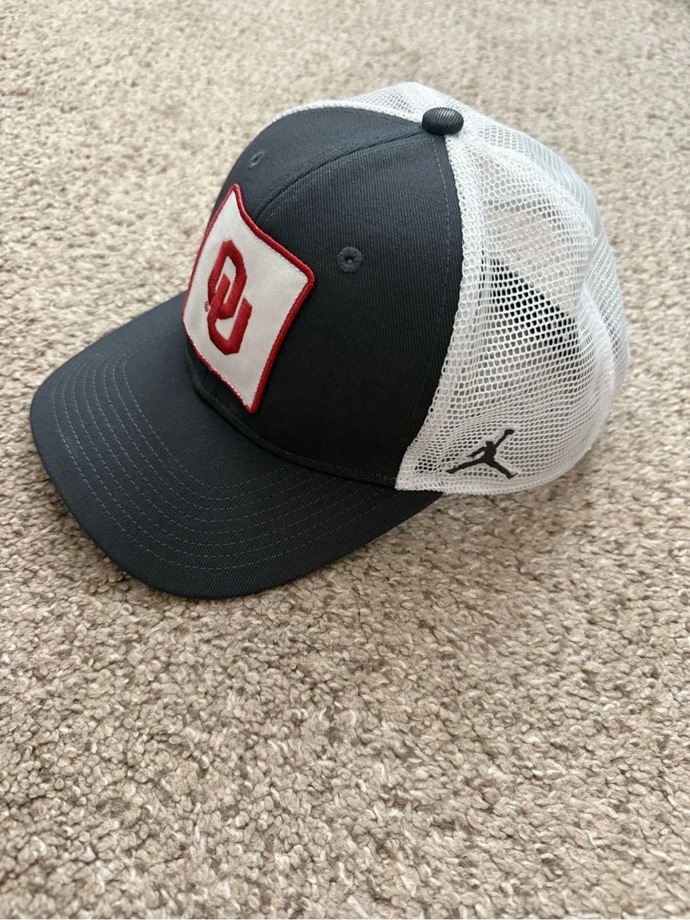 Jordan × Oklahoma Sooners Charcoal Gray and White Mesh Trucker Hat